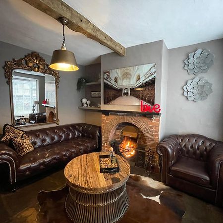 Entire Georgian Luxury Home - 3 Storey- High St Henley-In-Arden -Two Bedrooms-Sleeps 4 Eksteriør billede
