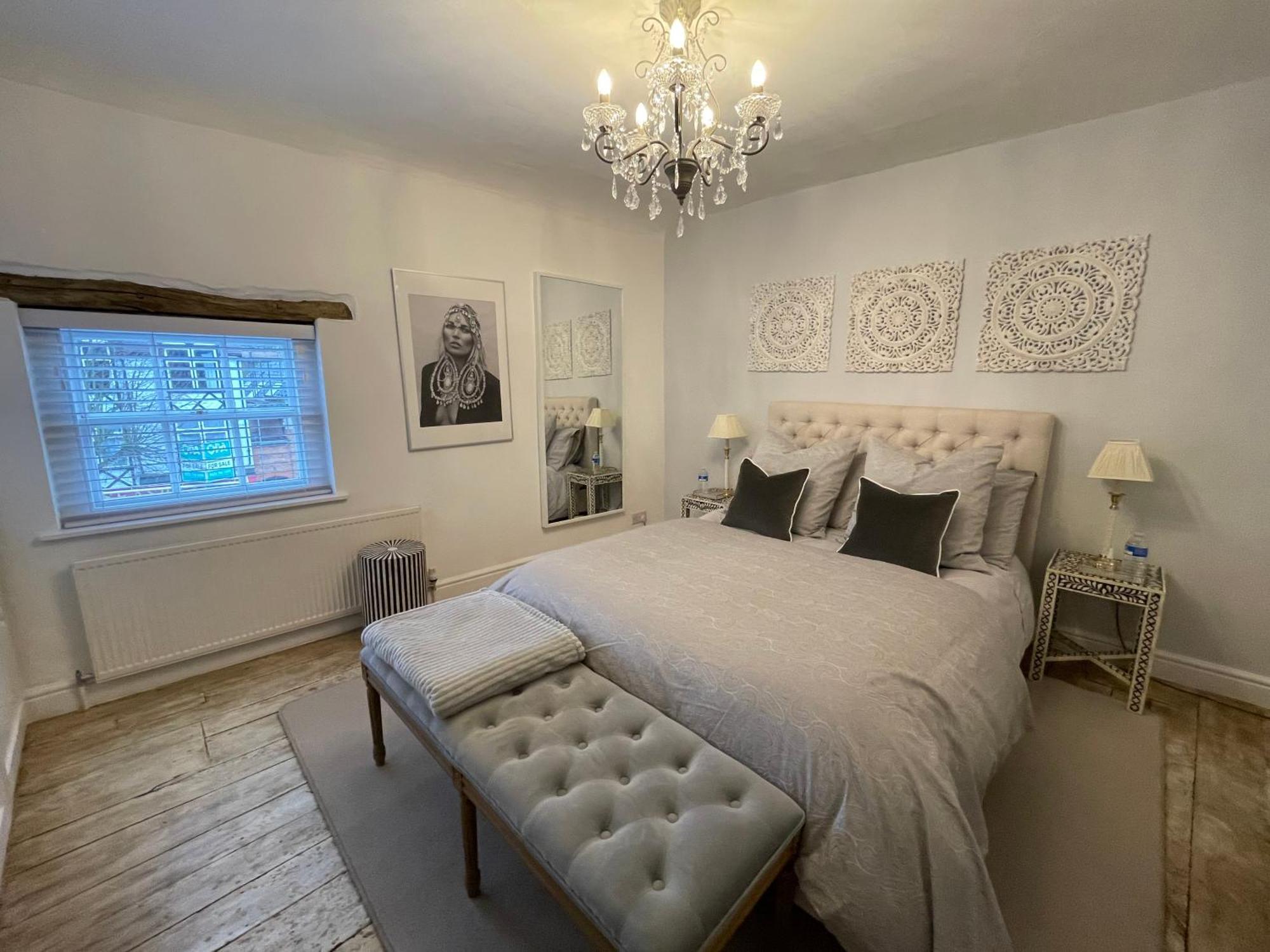 Entire Georgian Luxury Home - 3 Storey- High St Henley-In-Arden -Two Bedrooms-Sleeps 4 Eksteriør billede